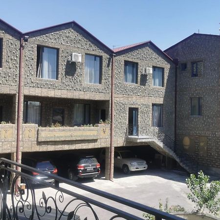 Narek+ Hotel Arrinj Cameră foto